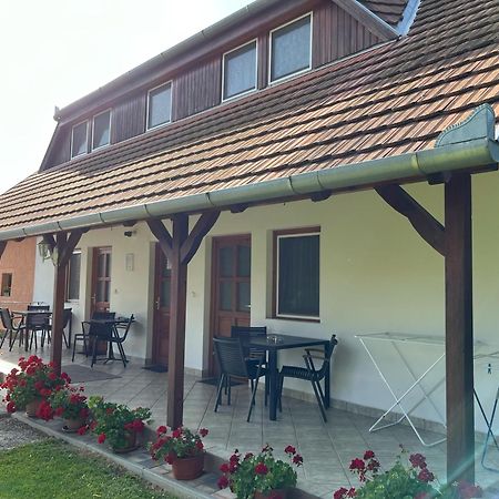Ibolya Vendégház Kehidakustány Exterior foto