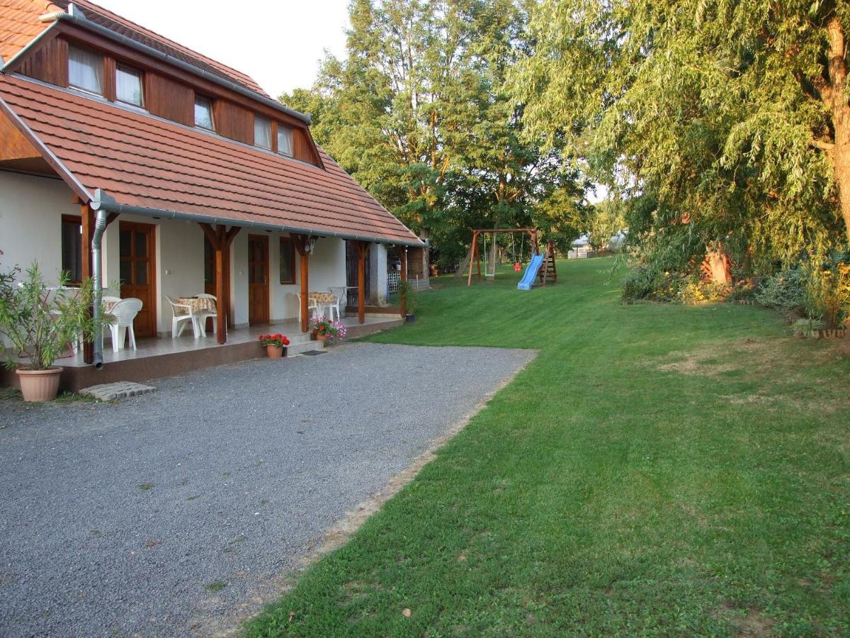 Ibolya Vendégház Kehidakustány Exterior foto