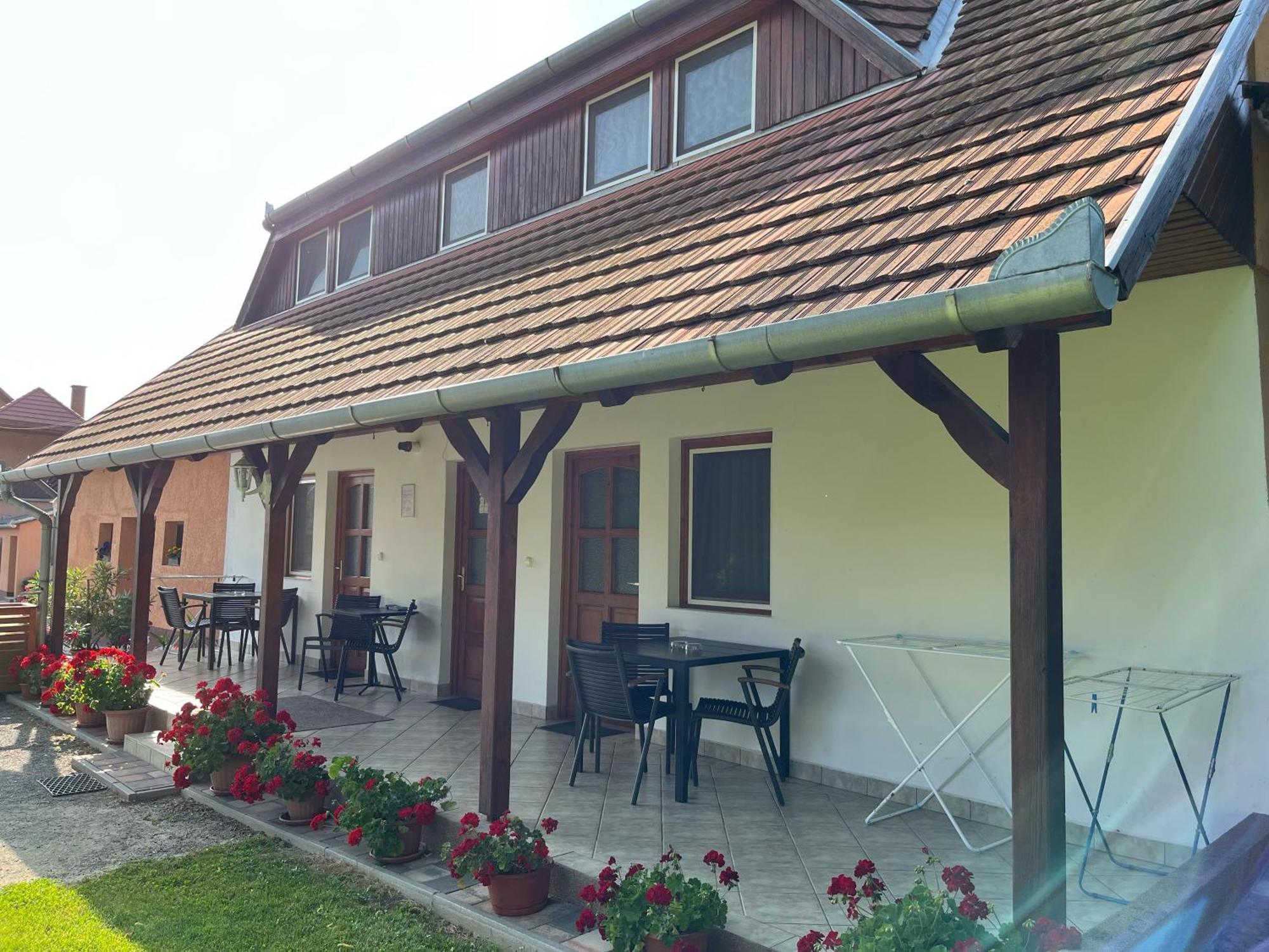 Ibolya Vendégház Kehidakustány Exterior foto