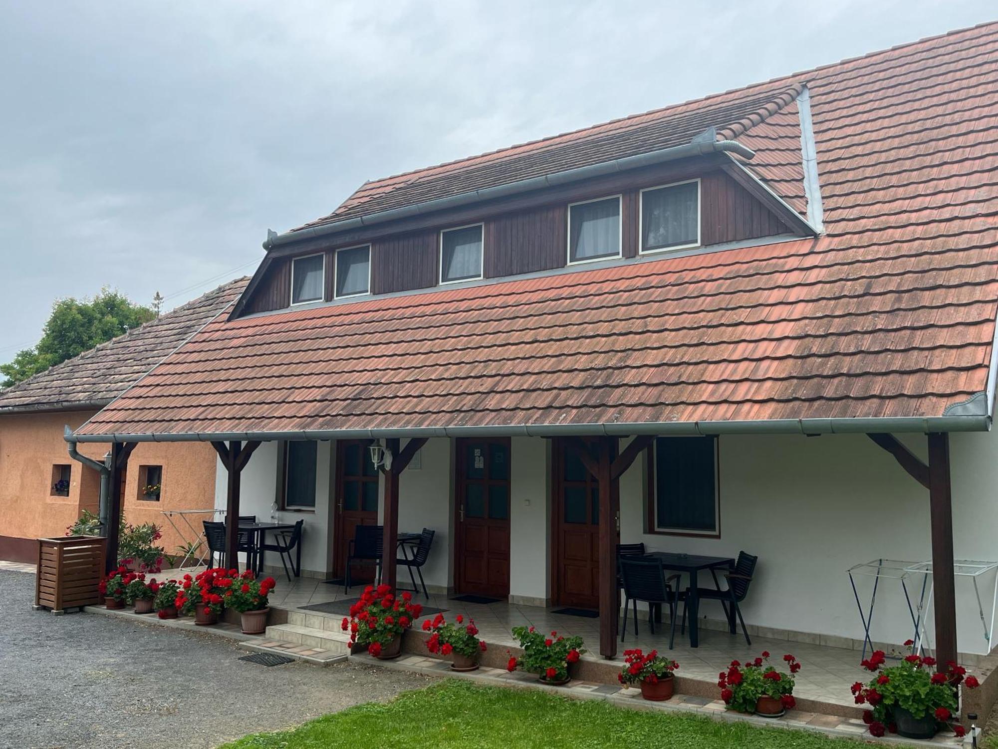 Ibolya Vendégház Kehidakustány Exterior foto